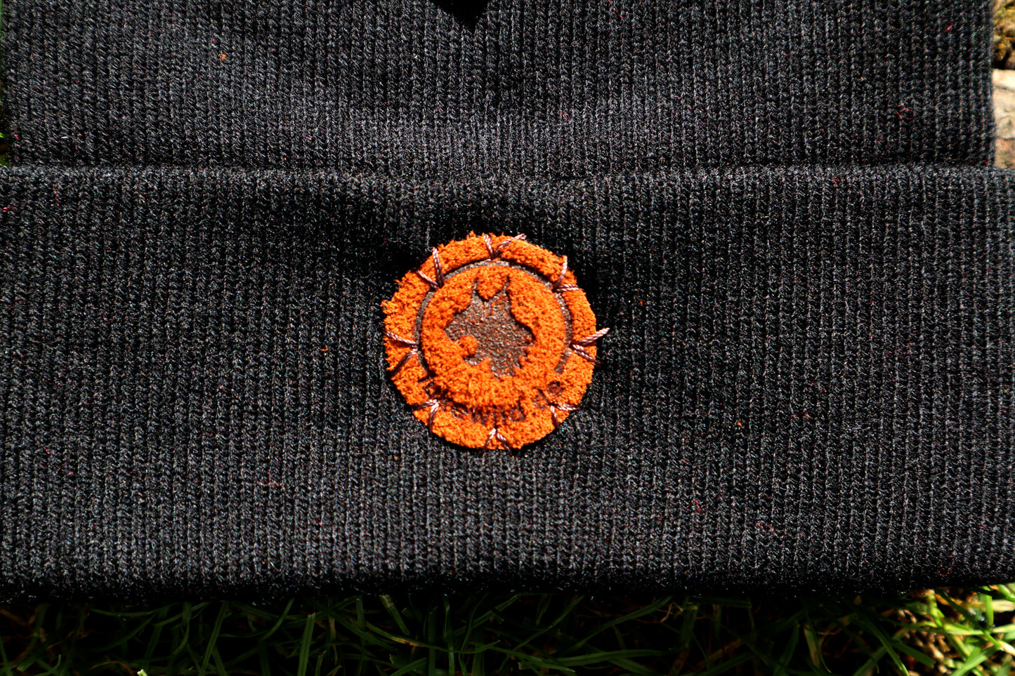 Junior Beanie mit Leder Patch